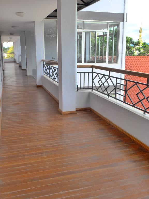 Golden Lotus Inle Hotel Nyaung Shwe Eksteriør bilde