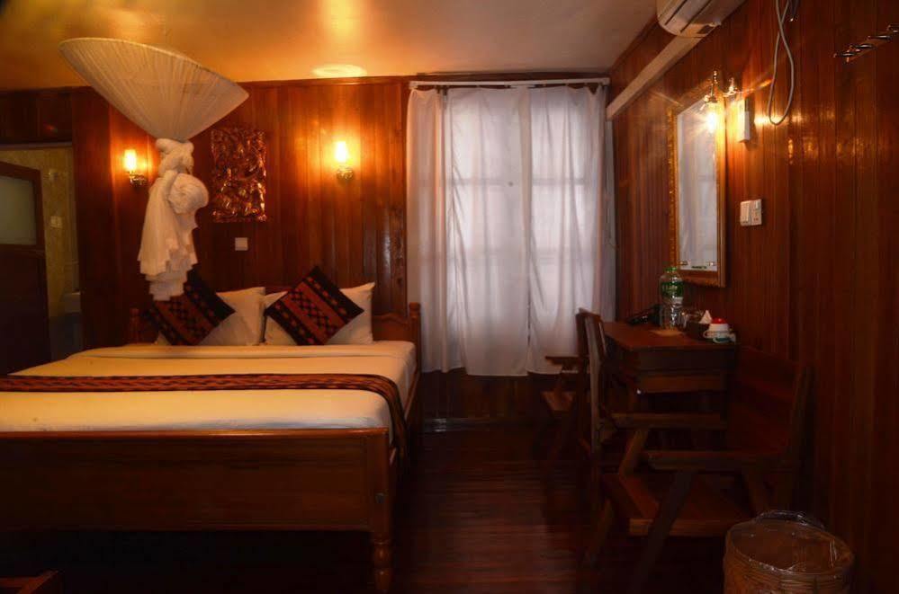 Golden Lotus Inle Hotel Nyaung Shwe Eksteriør bilde